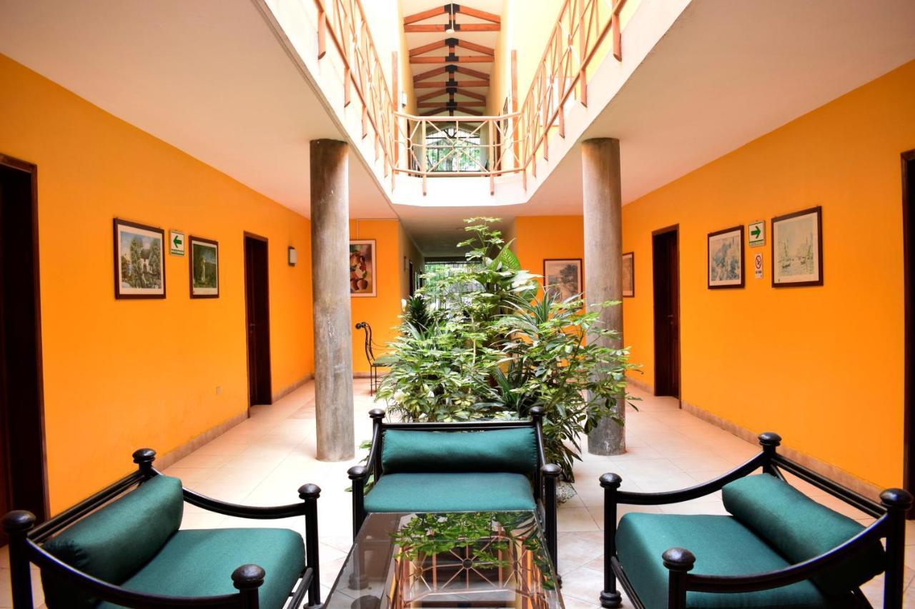 Park Hotel Santa Cruz Verapaz Exteriör bild