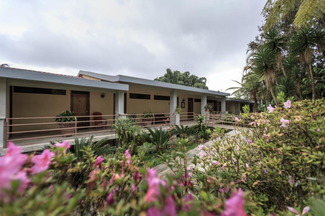 Park Hotel Santa Cruz Verapaz Exteriör bild