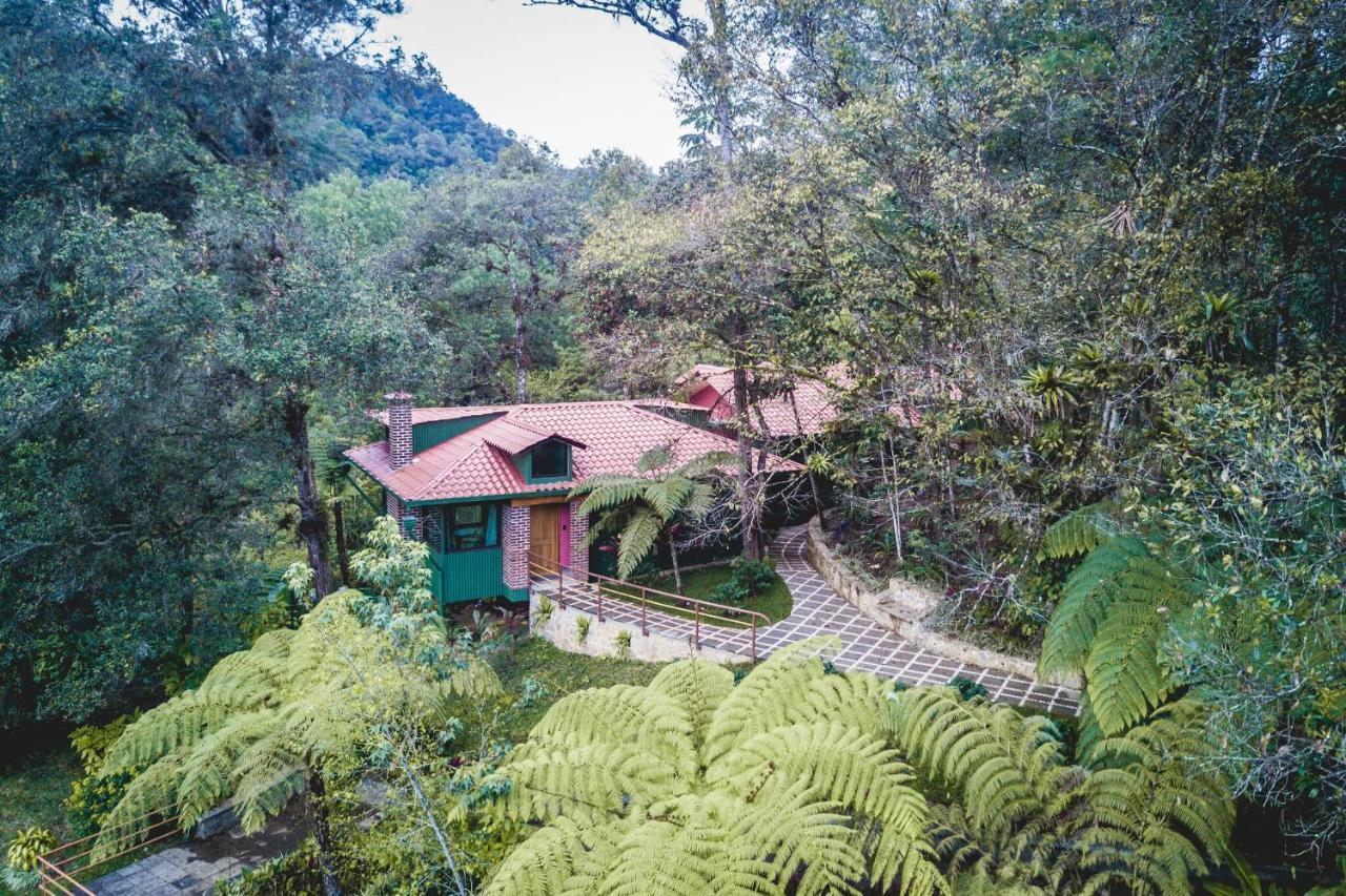 Park Hotel Santa Cruz Verapaz Exteriör bild